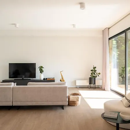 Infinity House * 滨海卡夫雷拉