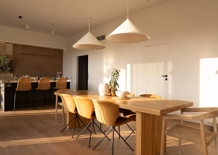 Willa Infinity House *