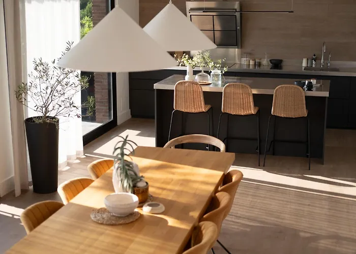 Infinity House Willa *