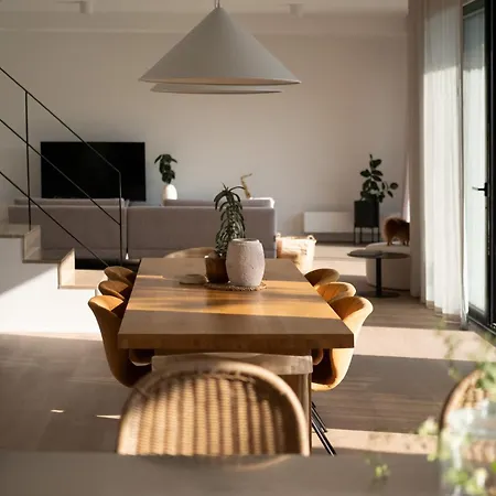 Villa Infinity House